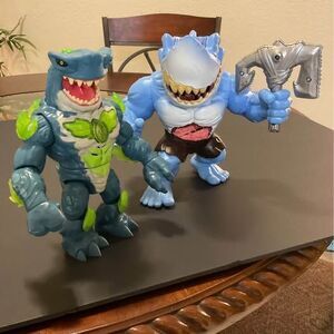 Bundle Of 2 Beast Lab Havoc Hammerhead Shark Beast Action Figure Ligh Up